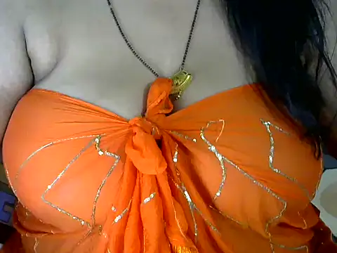 Snapshot of dramebaz_queen chatting on November 13, 2025, 8:08 pm dramebaz queen online show from November 13, 2025, 8:08 pm