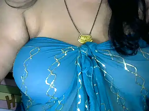 Snapshot of dramebaz_queen chatting on November 18, 2025, 6:56 pm dramebaz queen online show from November 18, 2025, 6:56 pm