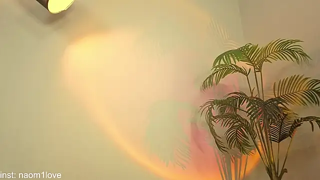 Snapshot of Naomi_Girly chatting on December 13, 2025, 7:53 pm Naomi Girly online show from December 13, 2025, 7:53 pm