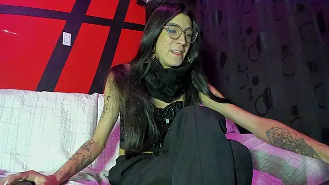 Snapshot of Chaminela_27 chatting on February 20, 2025, 1:08 pm Chaminela 27 online show from February 20, 2025, 1:08 pm