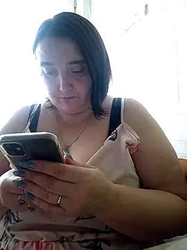 Snapshot of Liluboobs chatting on February 15, 2026, 8:46 am Liluboobs online show from February 15, 2026, 8:46 am