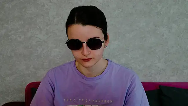 Snapshot of Miss_Arwen chatting on December 2, 2025, 4:29 am Miss Arwen online show from December 2, 2025, 4:29 am