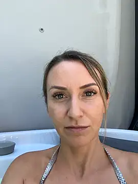 HerrinAnja online show from July 28, 2026, 12:12 pm