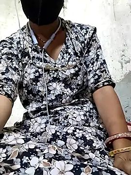 Snapshot of Anushka_Ji chatting on February 24, 2026, 7:39 am Anushka Ji online show from February 24, 2026, 7:39 am
