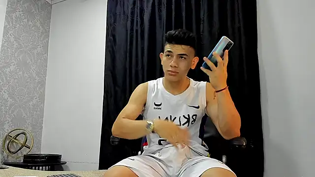 andrew rose  online show from March 10, 2025, 3:20 pm