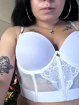 Snapshot of Lina23_ chatting on November 29, 2025, 3:37 pm Lina23 online show from November 29, 2025, 3:37 pm