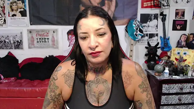 Snapshot of Rollyderolandia666 chatting on March 2, 2025, 9:54 pm Rollyderolandia666 online show from March 2, 2025, 9:54 pm
