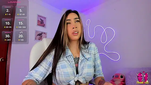 Snapshot of JulietaBomGV chatting on September 30, 2025, 2:49 am JulietaBomGV online show from September 30, 2025, 2:49 am