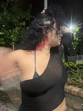 Snapshot of Electra_doll_ chatting on November 26, 2025, 11:28 pm Electra doll online show from November 26, 2025, 11:28 pm