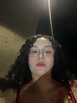 Snapshot of Electra_doll_ chatting on December 16, 2025, 12:37 am Electra doll online show from December 16, 2025, 12:37 am