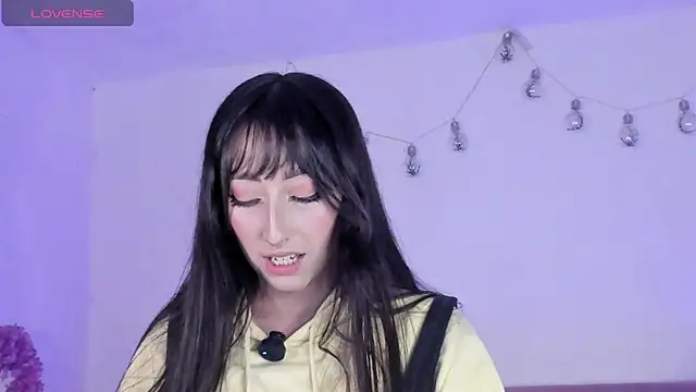 v1cky  online show from March 2, 2026, 10:38 pm