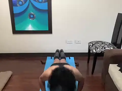 littlelatinhunter online show from November 21, 2025, 11:42 am