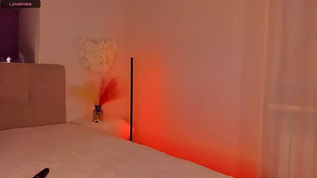 Snapshot of SelenaaSky chatting on March 18, 2025, 5:10 pm SelenaaSky online show from March 18, 2025, 5:10 pm