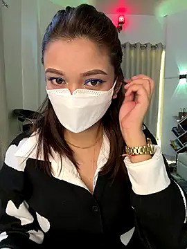 Snapshot of Jen_jennyy1 chatting on November 18, 2025, 9:08 pm Jen jennyy1 online show from November 18, 2025, 9:08 pm