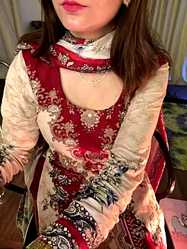 Snapshot of Jen_jennyy1 chatting on November 22, 2025, 9:47 pm Jen jennyy1 online show from November 22, 2025, 9:47 pm