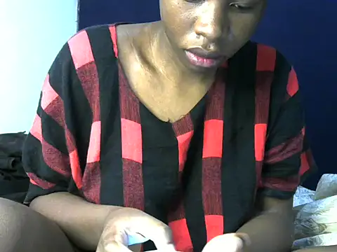 Snapshot of Novah_ chatting on May 23, 2026, 2:28 am Novah online show from May 23, 2026, 2:28 am