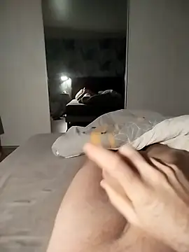 Snapshot of Au_plaisir_des_femmes chatting on December 23, 2025, 7:17 am Au plaisir des femmes online show from December 23, 2025, 7:17 am