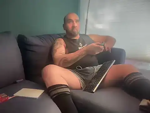 mexa bear online show from November 12, 2025, 10:09 pm