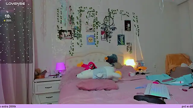 Neko kitsune1 online show from February 11, 2025, 2:35 pm