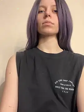 RinaMood online show from December 10, 2024, 2:39 pm