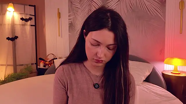 Miley Smile online show from November 2, 2025, 5:43 am