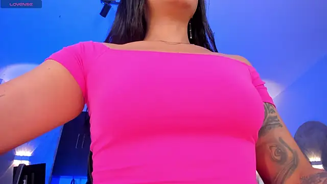 Snapshot of AlyssaDean chatting on April 11, 2026, 12:09 pm AlyssaDean online show from April 11, 2026, 12:09 pm