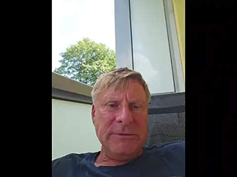 johnnym1 online show from July 10, 2026, 1:58 pm