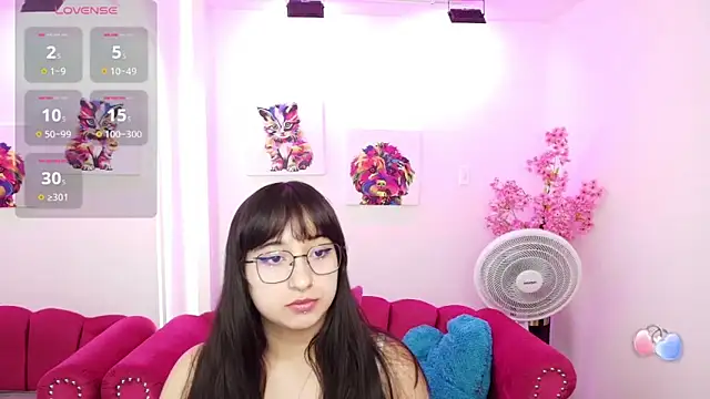 Miss dolly  online show from September 27, 2025, 12:43 pm