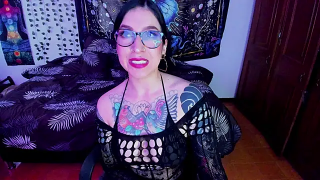 alice 666f online show from May 26, 2026, 2:46 pm
