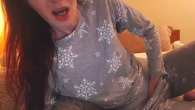 Snapshot of LovelyAndraGirl chatting on February 4, 2026, 2:45 pm LovelyAndraGirl online show from February 4, 2026, 2:45 pm