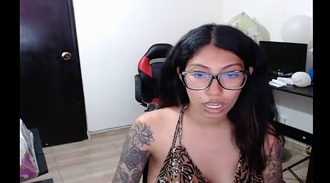 sofia rosse4 online show from December 3, 2024, 7:00 pm