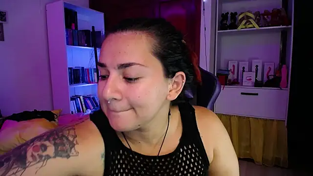 Snapshot of Amarantha_666 chatting on December 19, 2024, 9:06 pm Amarantha 666 online show from December 19, 2024, 9:06 pm