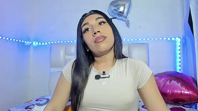 Snapshot of Anny_jhonsonx chatting on February 1, 2026, 4:00 am Anny jhonsonx online show from February 1, 2026, 4:00 am