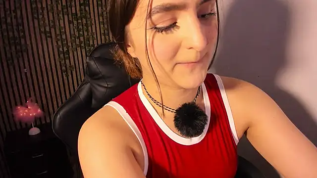 sofia 44 online show from May 15, 2026, 9:00 pm