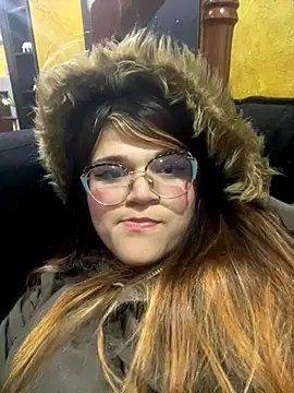 Snapshot of dayis_butera chatting on December 2, 2025, 3:23 am dayis butera online show from December 2, 2025, 3:23 am