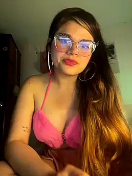 Snapshot of dayis_butera chatting on December 14, 2025, 5:46 am dayis butera online show from December 14, 2025, 5:46 am
