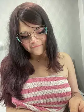 Snapshot of dayis_butera chatting on February 13, 2026, 12:12 pm dayis butera online show from February 13, 2026, 12:12 pm