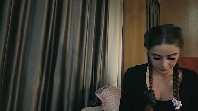 your bunnygirl online show from October 17, 2025, 7:16 pm