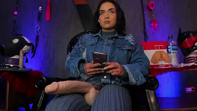 CharlotteScotte online show from January 22, 2025, 4:23 pm