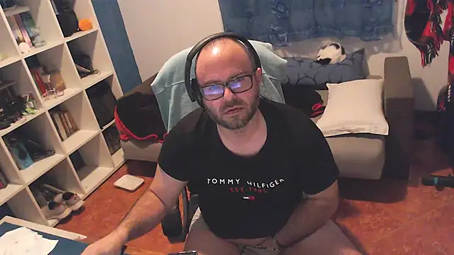 ravingr4d4 online show from March 9, 2025, 12:42 am