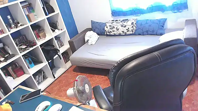 ravingr4d4 online show from October 3, 2025, 10:34 am