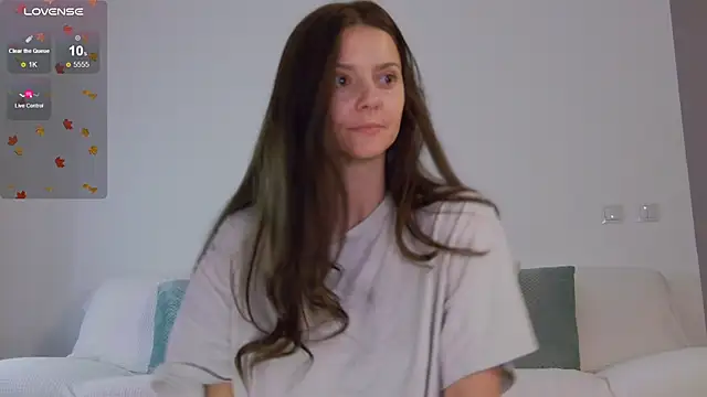 LilyRoselyn online show from October 31, 2025, 4:13 am