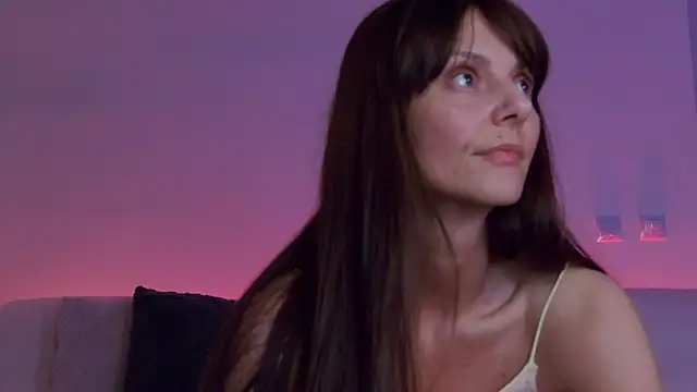 LilyRoselyn online show from March 19, 2026, 7:07 pm