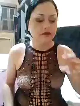 LilithRos3 online show from October 17, 2025, 8:33 pm