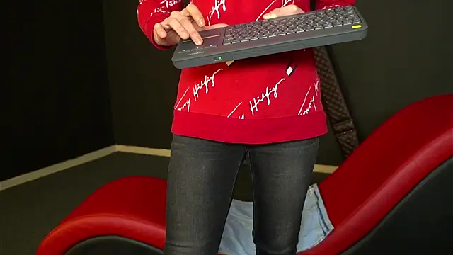 CelineConner online show from February 12, 2025, 5:15 am