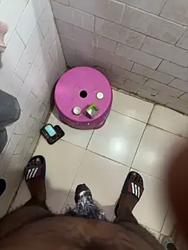 Snapshot of delhiboyz1 chatting on February 9, 2025, 11:04 am delhiboyz1 online show from February 9, 2025, 11:04 am