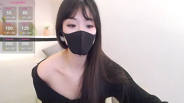 Snapshot of Duludulu_007 chatting on February 23, 2026, 4:43 am Duludulu 007 online show from February 23, 2026, 4:43 am