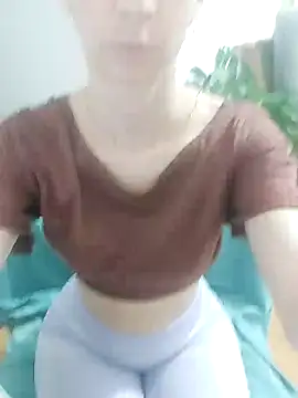 Snapshot of bebotaluna chatting on February 5, 2025, 2:08 am bebotaluna online show from February 5, 2025, 2:08 am