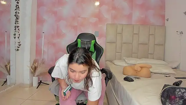 Snapshot of emily_lean_ chatting on October 25, 2025, 12:51 am emily lean online show from October 25, 2025, 12:51 am