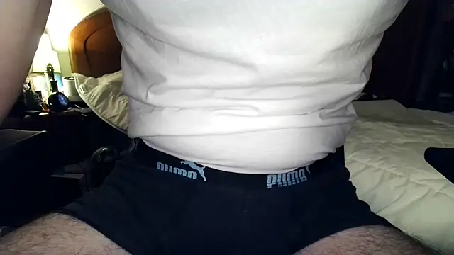 Snapshot of Hornyboyspanish2 chatting on July 22, 2026, 6:22 pm Hornyboyspanish2 online show from July 22, 2026, 6:22 pm